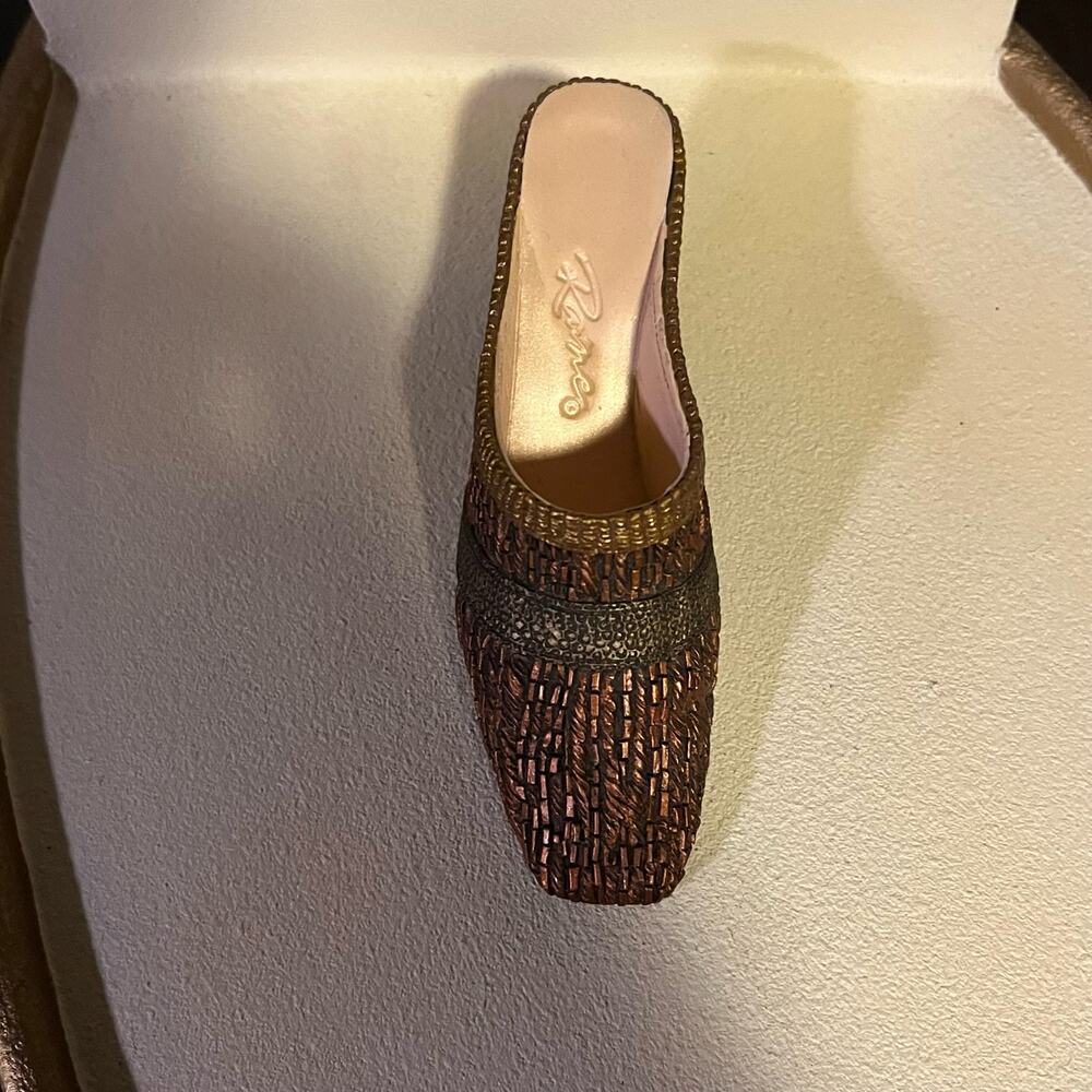 Just the Right Shoe Pretty Penny Raine Willits Design Collectible